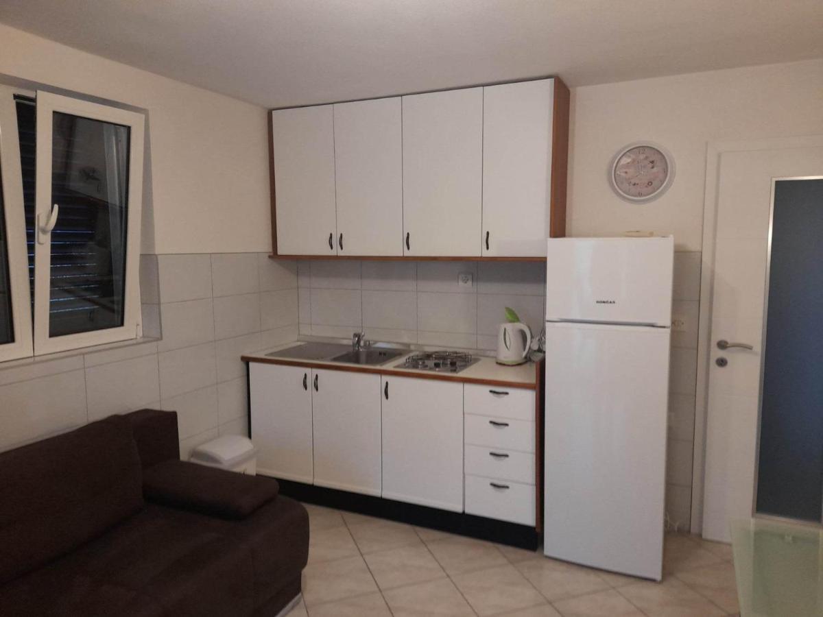 Franko Apartmani Замбратия Экстерьер фото